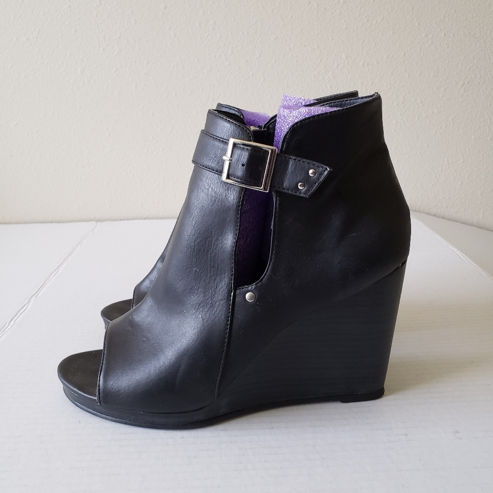 Torrid Cut-Out Peep Toe Wedge Booties in Deep Black Wide Width Women's Size 10